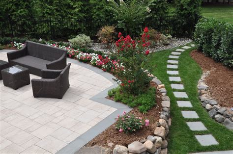 pictures of backyard landscape ideas.